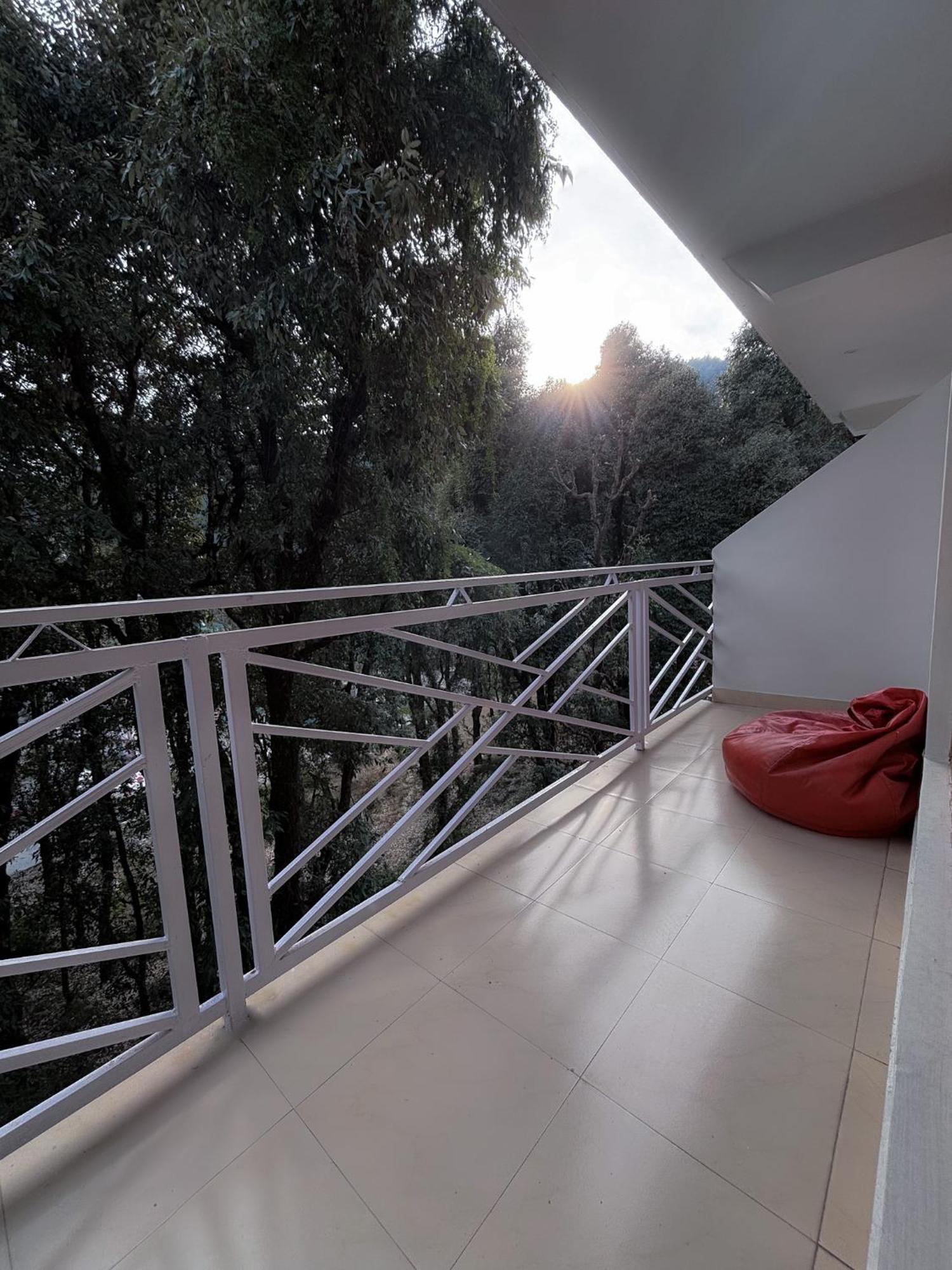The Void - Dharamkot Apartment Dharamshala Bilik gambar